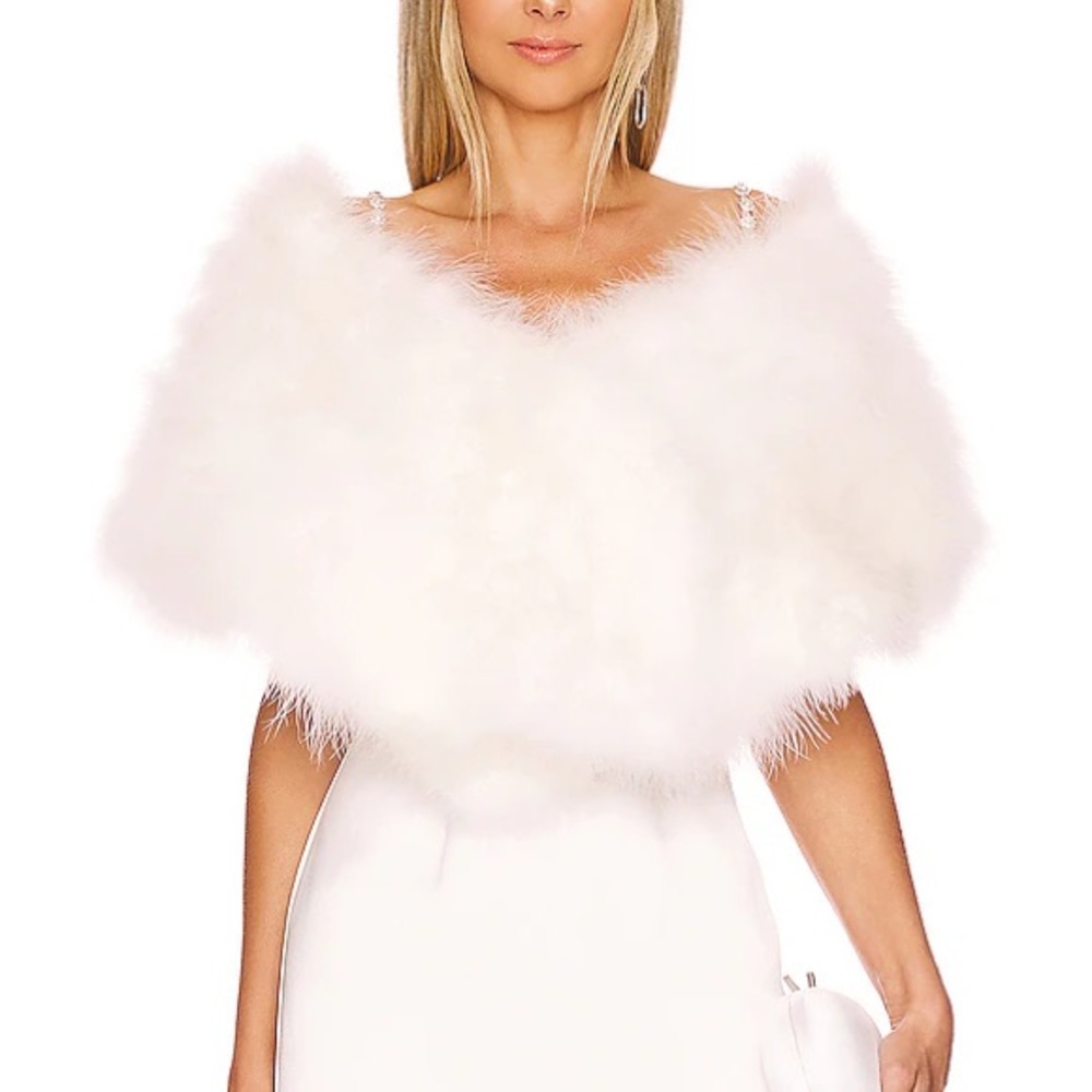 Bubish White Faux Fur Shawl